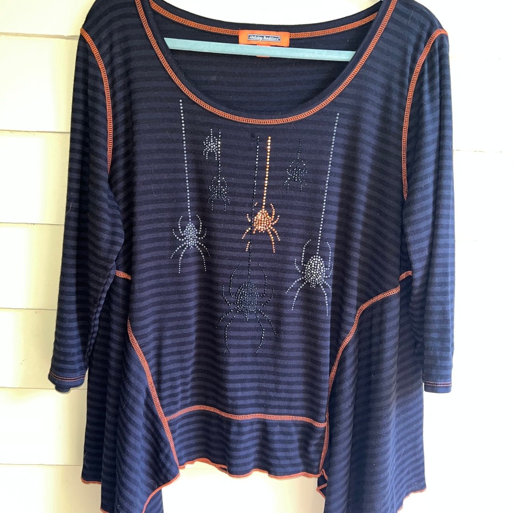 HOLIDAY TRADITIONS Halloween blingy spiders top